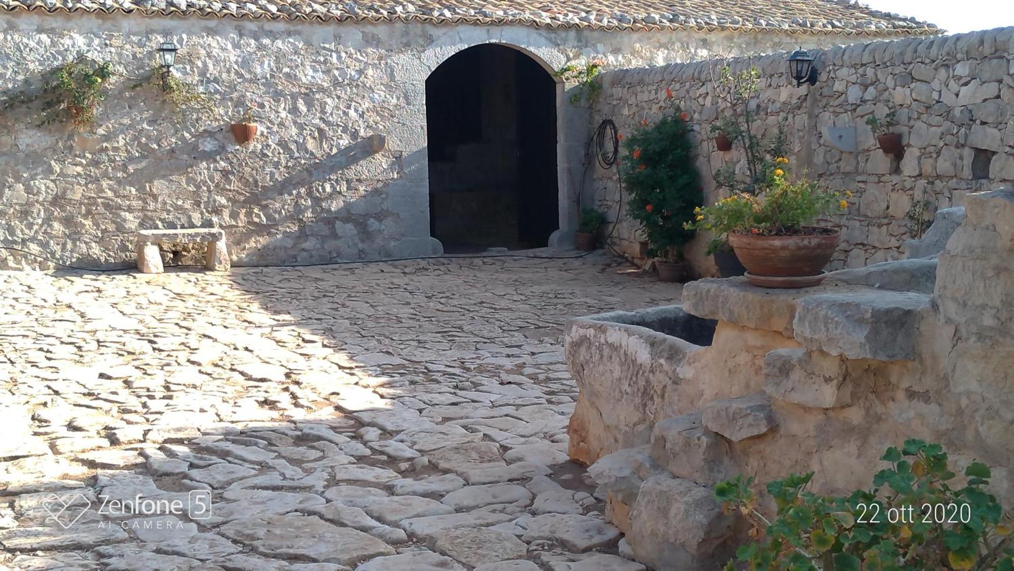 I Dammusi Villa Санта Кроче Камерина Екстериор снимка